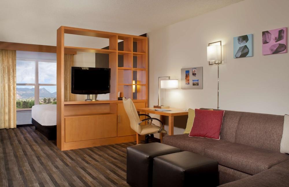 Hyatt House - University Village コロラドスプリングス エクステリア 写真