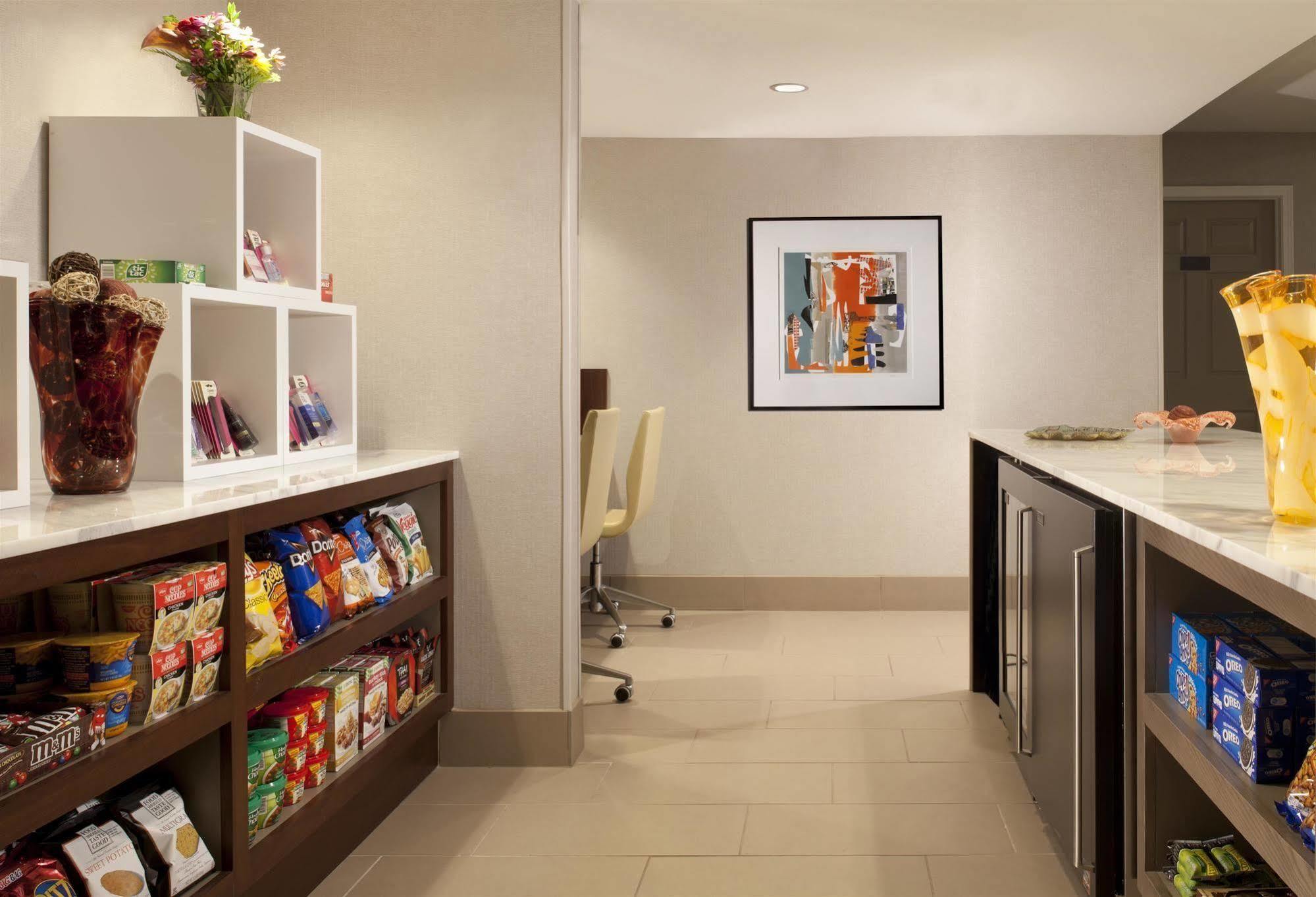 Hyatt House - University Village コロラドスプリングス エクステリア 写真